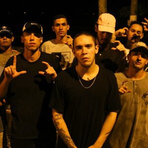 Falsos