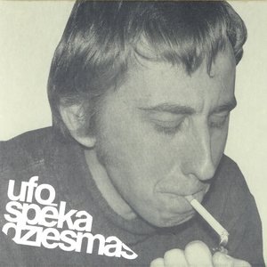Mežā Dzīvo